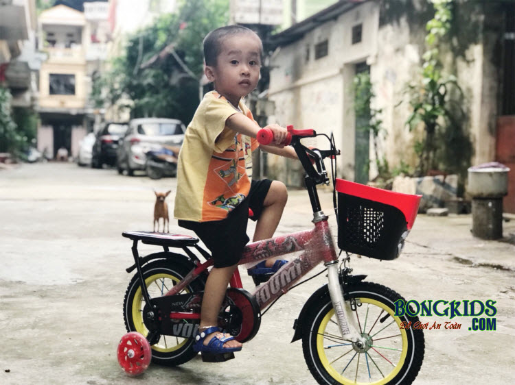 Xe đạp trẻ em youme 29A là món quà tuyệt vời cho bé yêu nhà bạn