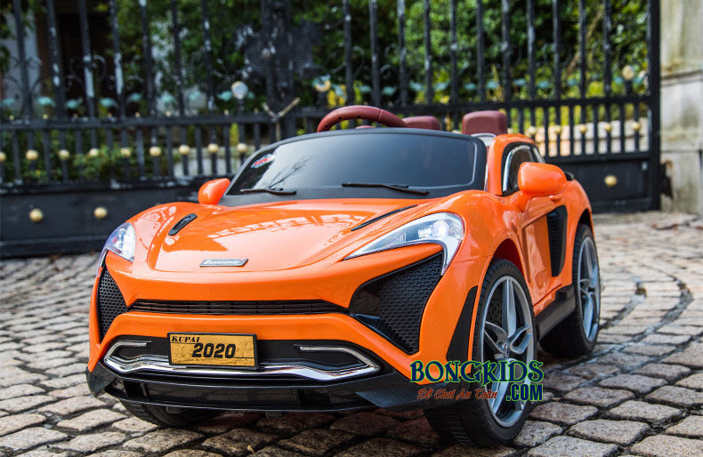 Xe hơi điện trẻ em 2020 màu cam