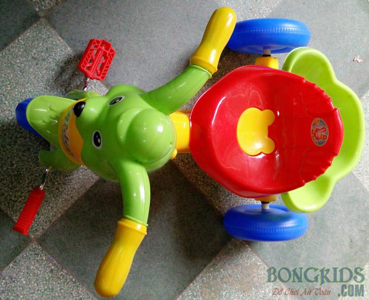 Xe ba bánh con kiến cho bé yêu