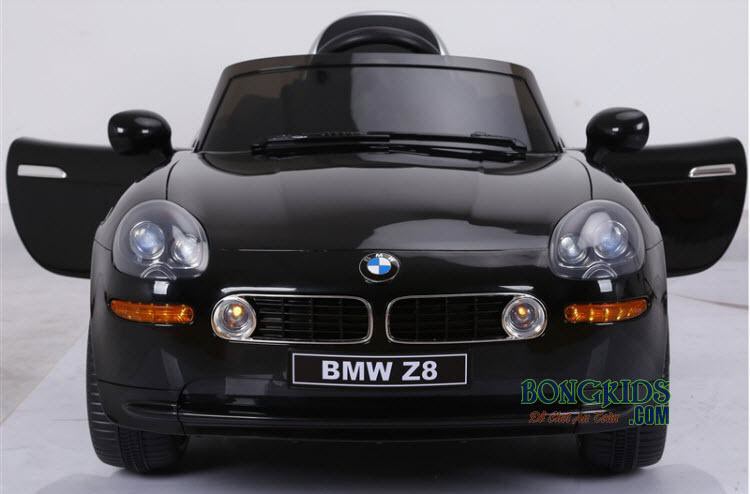Xe ô tô điện trẻ em bMW z8