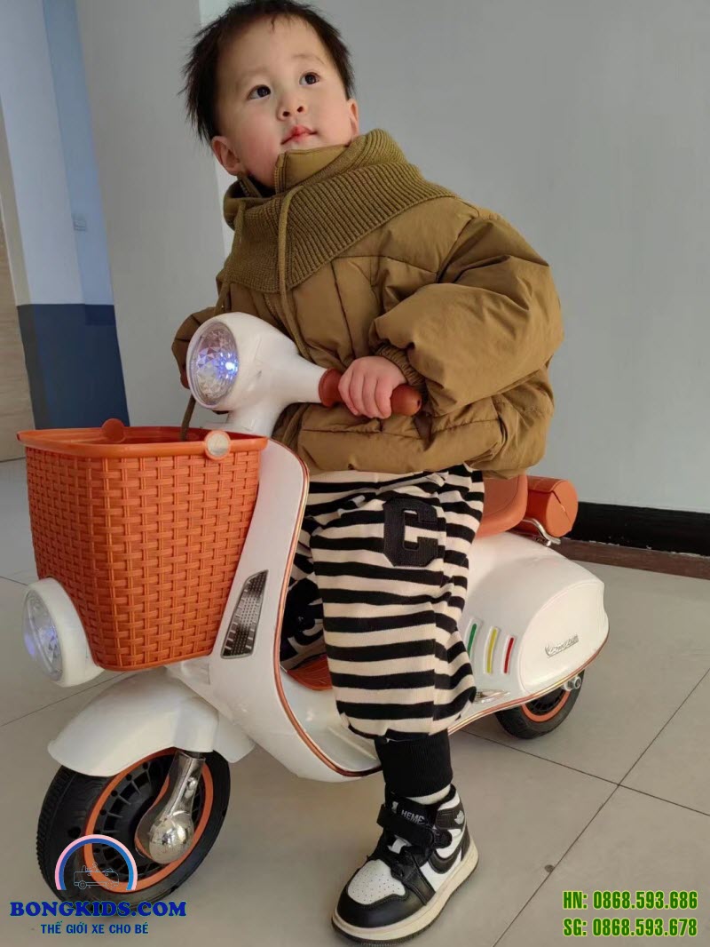 Xe máy điện trẻ em Vespa có giỏ W03 1