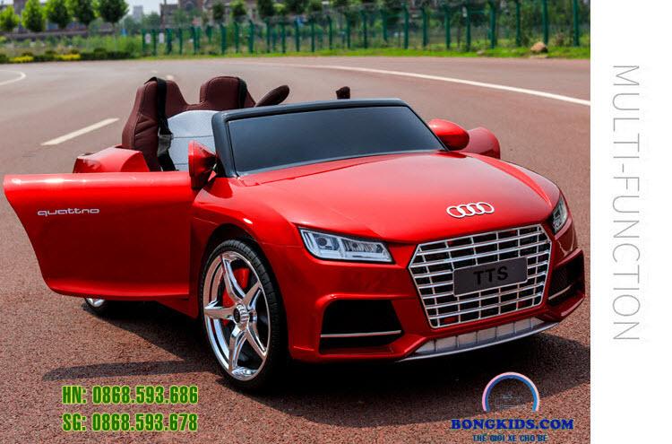 Xe ô tô điện trẻ em Audi AT-TTS ghế da, sơn bóng