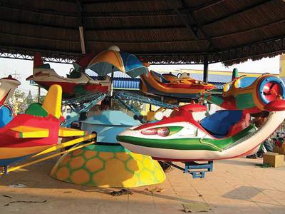 Đu quay đảo hình máy bay
