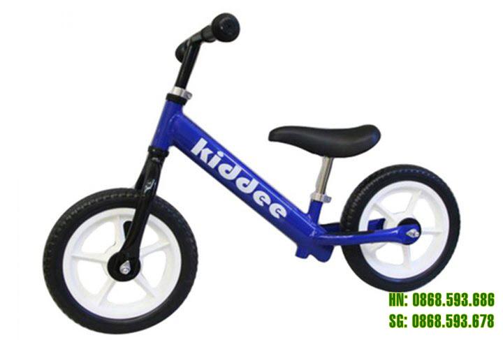 Xe thăng bằng cho bé Kiddee xanh dương
