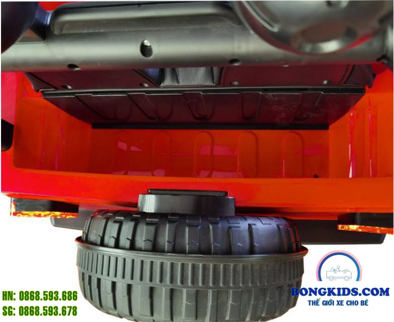 Xe ô tô điện trẻ em Jeep FT938
