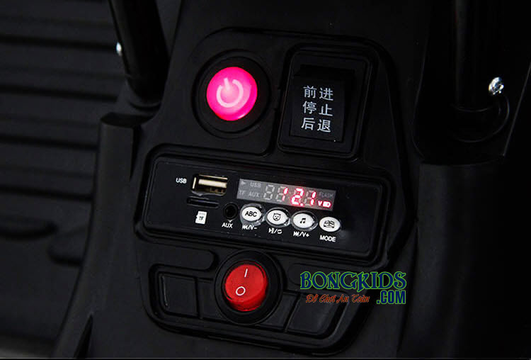 Xe ô tô điện trẻ em FC-8188 9