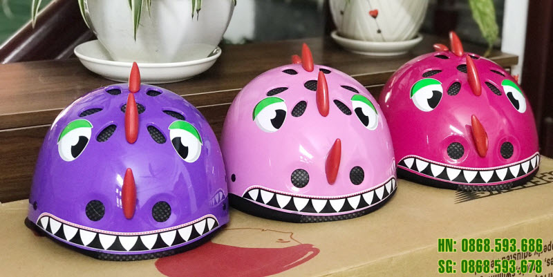 Mũ bảo hiểm khủng long cho bé gái