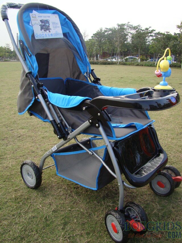 Xe đẩy 2 chiều có nhạc Baobaohao 709C