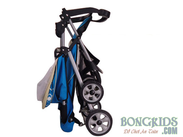 Xe đẩy cho bé SeeBaby T04 có thể gấp lại dễ dàng