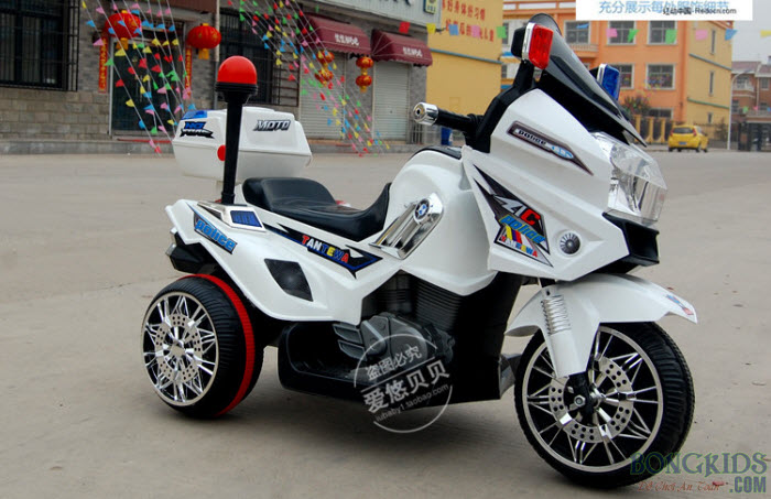 Xe máy điện trẻ em 8815 trắng