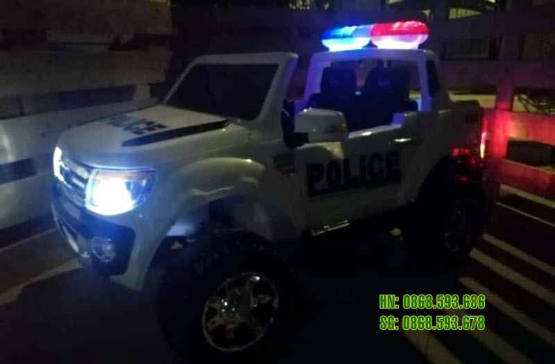 Xe ô tô cảnh sát cho bé